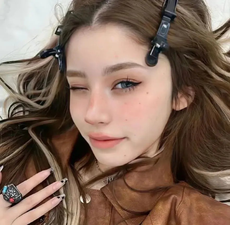 间谍亚契第七季 海报
